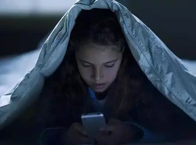装手机支架交警：不是为难大家是为了安全ayx爱游戏app体育电动车不允许安(图1)