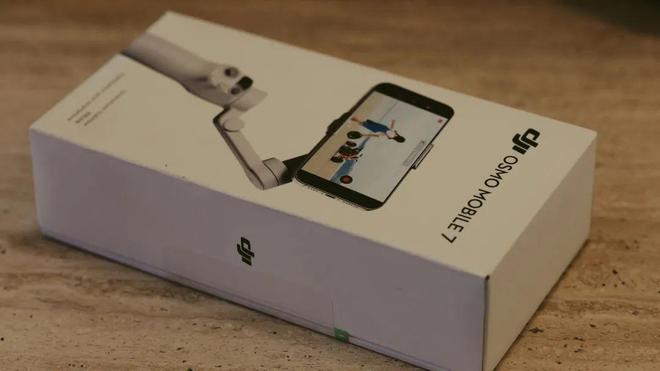 oblie 7 Pro稳定器首发初体验！爱游戏ayx549元！大疆OSMO M(图5)